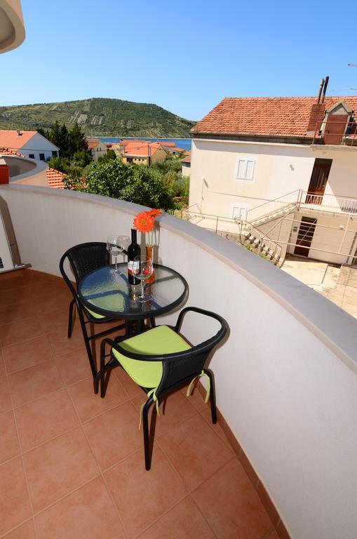 Appartamento Apartman Milena Primošten Esterno foto