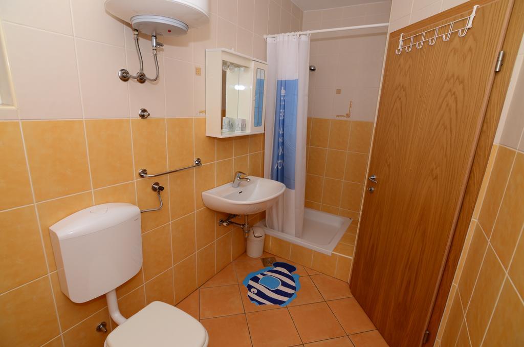 Appartamento Apartman Milena Primošten Esterno foto